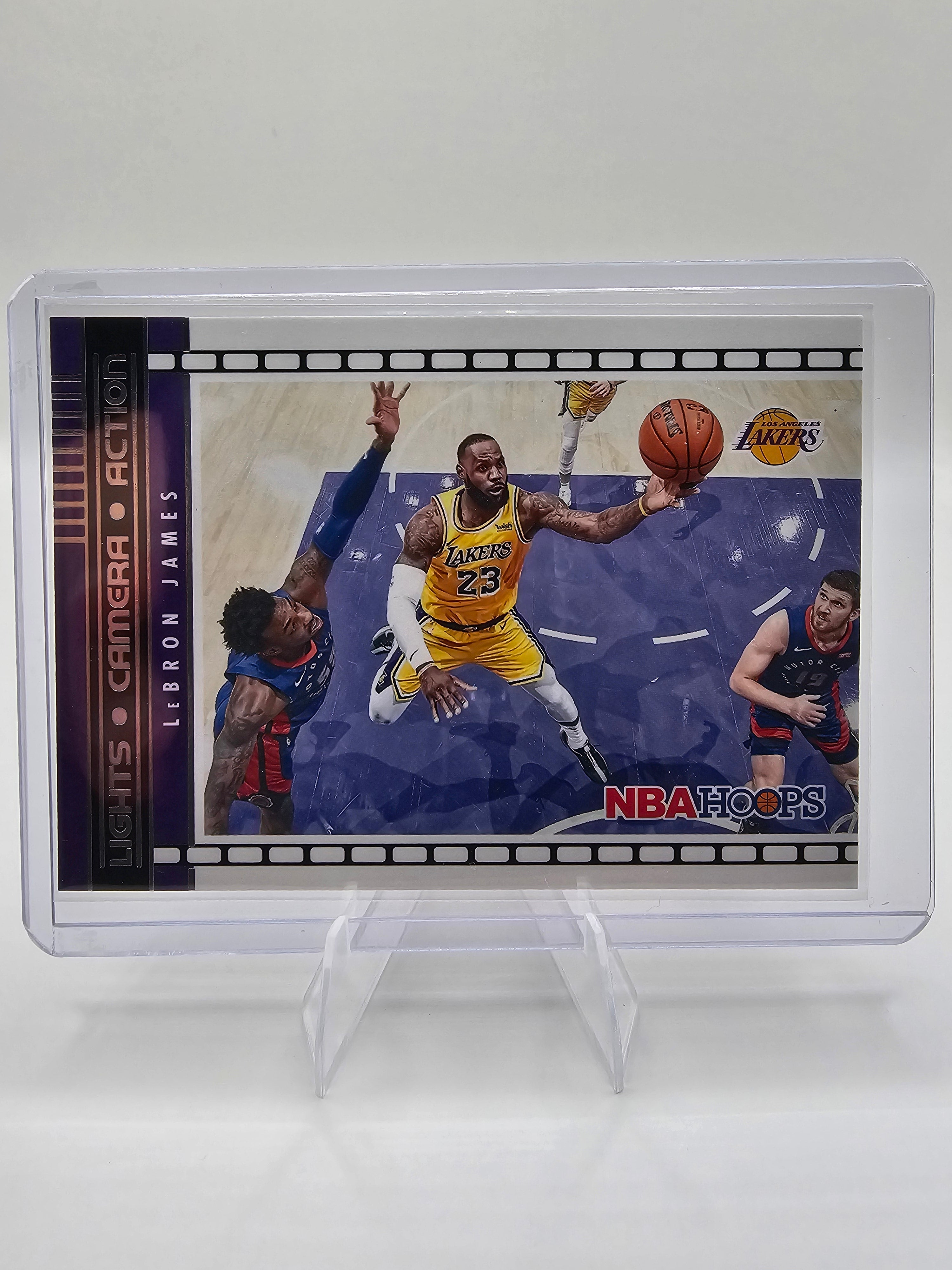 2021-22 Hoops #28 LeBron James