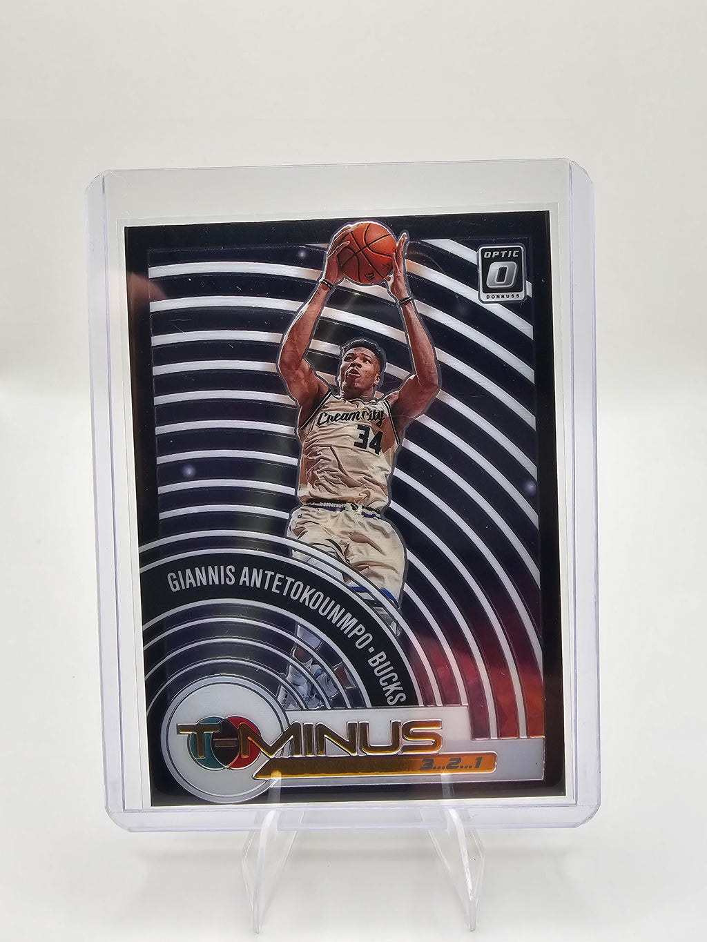 Giannis Antetokounmpo 2020-21 Donruss Optic T-Minus 3…2…1 Card
