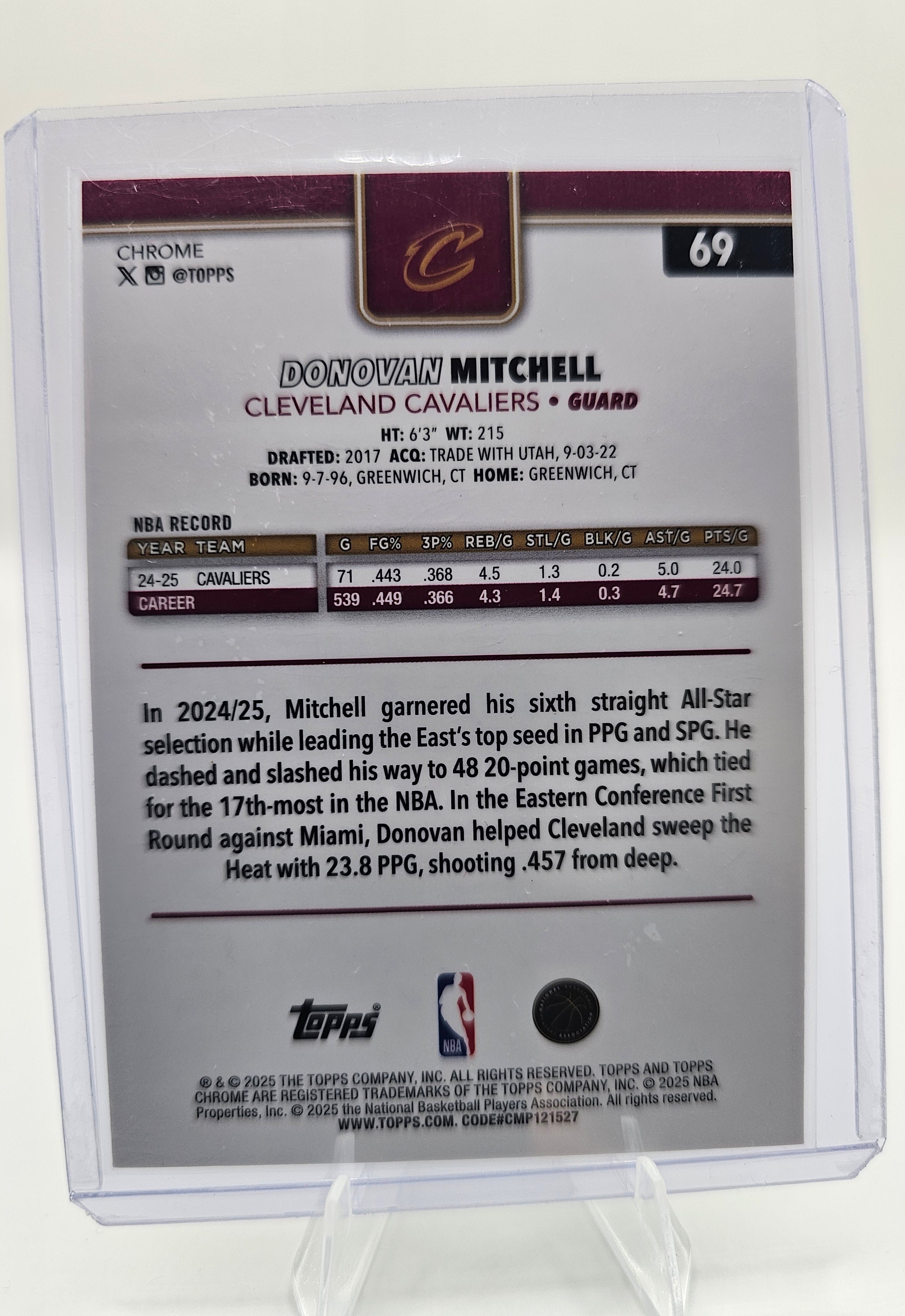 2025-26 Topps Chrome #69 Donovan Mitchell Green Refractor #18/99