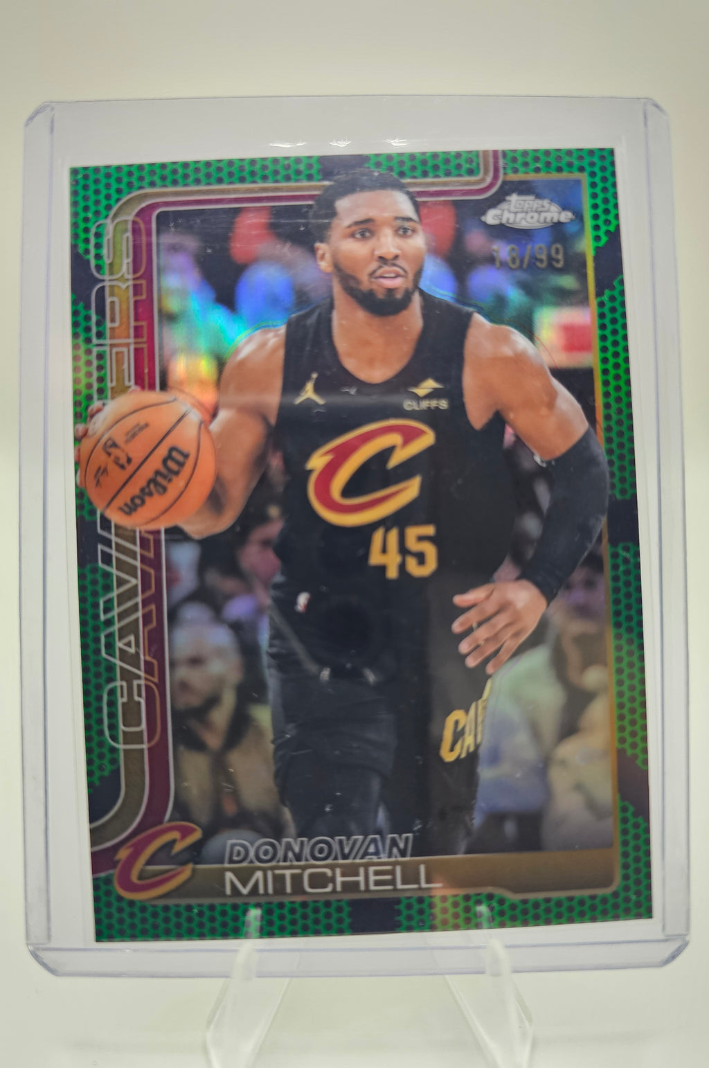 2025-26 Topps Chrome #69 Donovan Mitchell Green Refractor #18/99