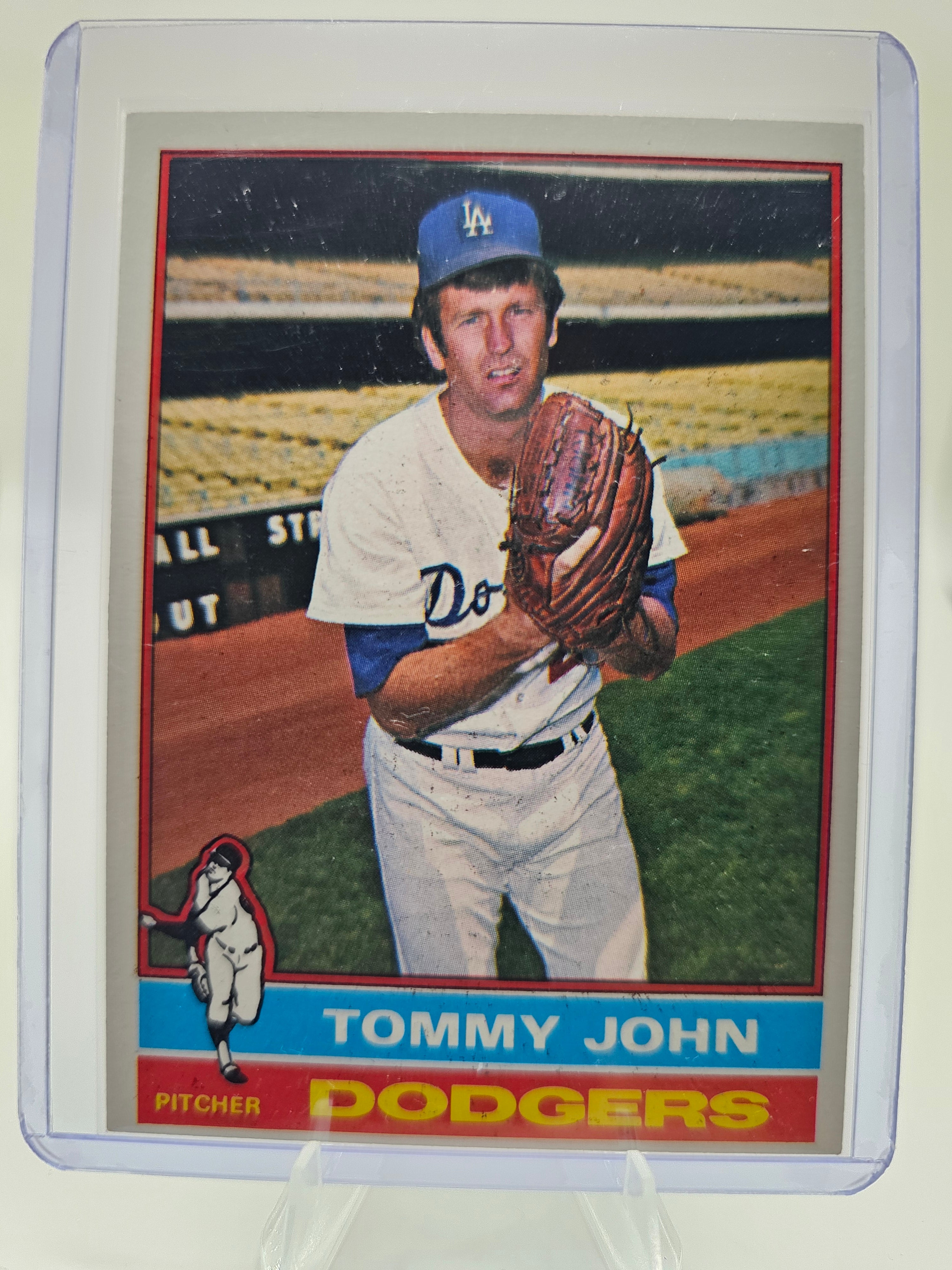 1976 Topps #416 Tommy John