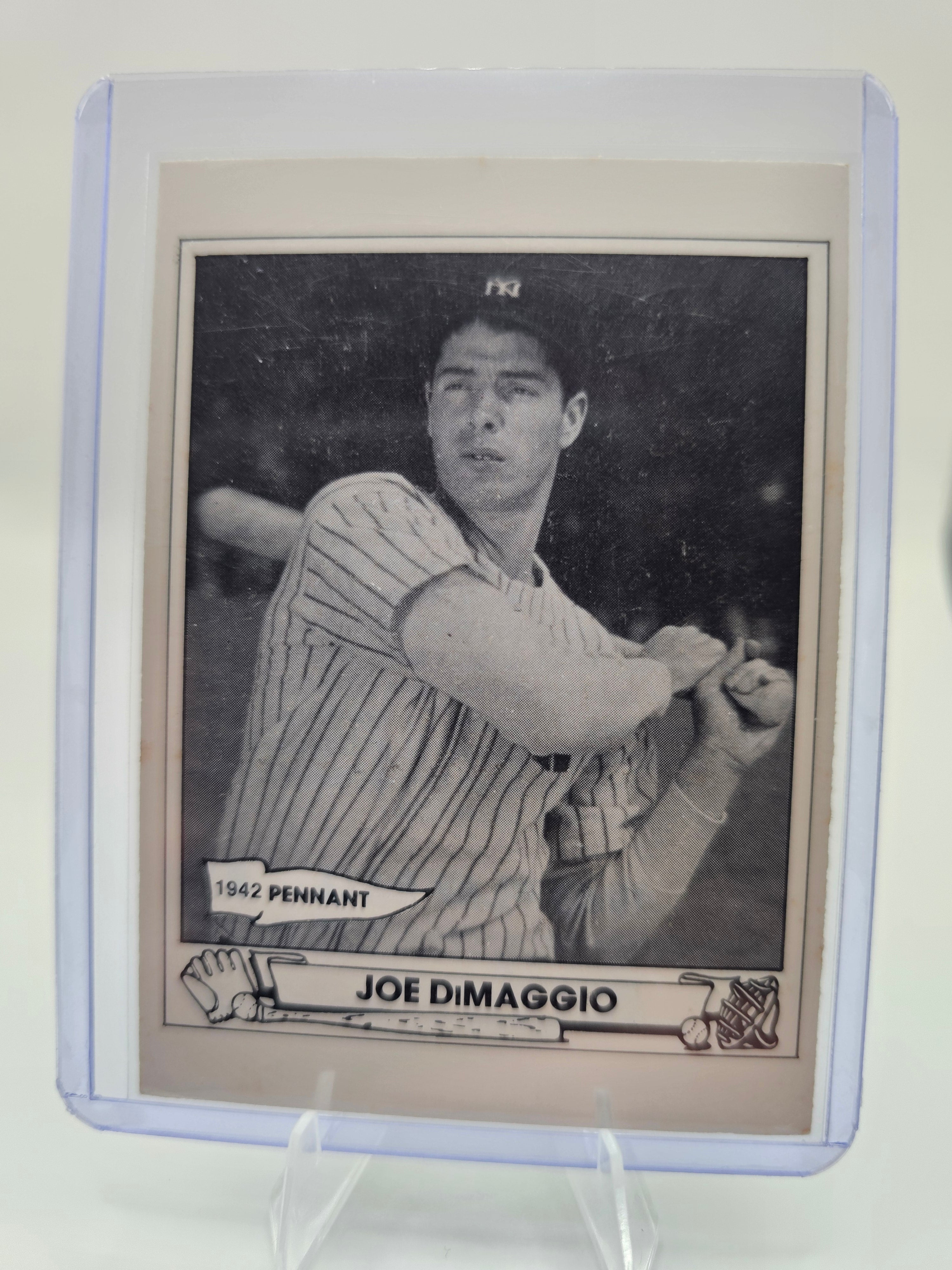 1983 TCMA 1942 Play Ball Reprint #2 Joe DiMaggio